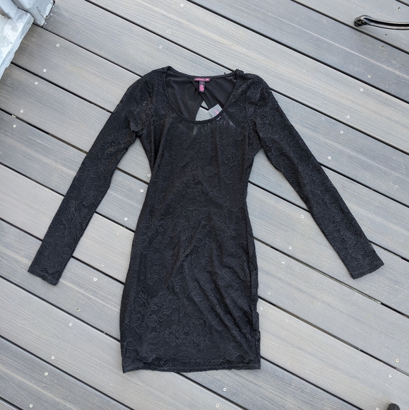 🆕Material Girl Lace Long sleeve Bodycon Dress - Picture 2 of 4